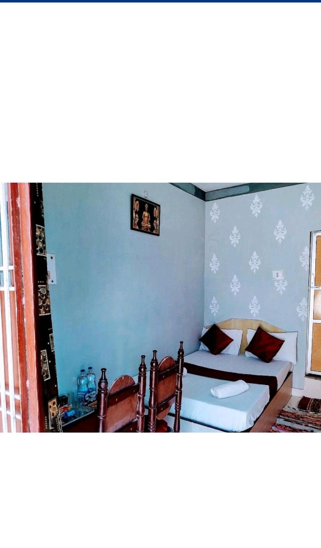 Mohit In Paying Guest House Varanasi Esterno foto