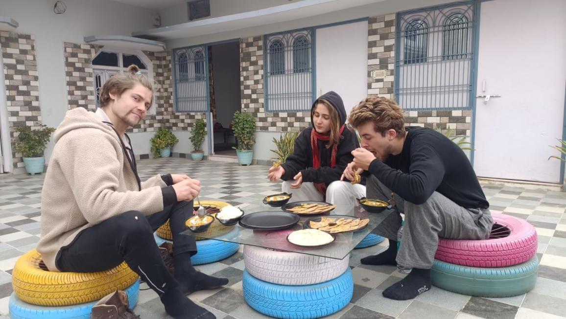 Mohit In Paying Guest House Varanasi Esterno foto